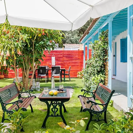 Riginos Garden House